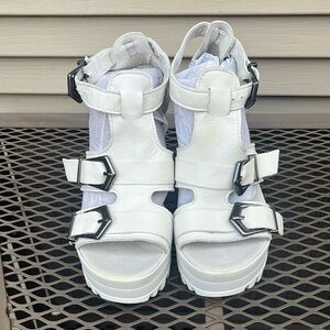 NWOB Chunky real leather block heels size 7 (Euro37)